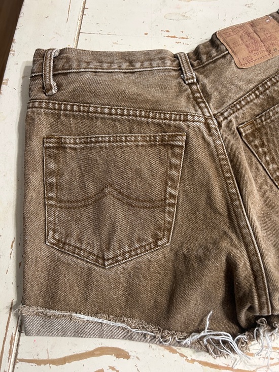High-Rise Frayed Hem Brown Denim Shorts - Picture 7 of 9